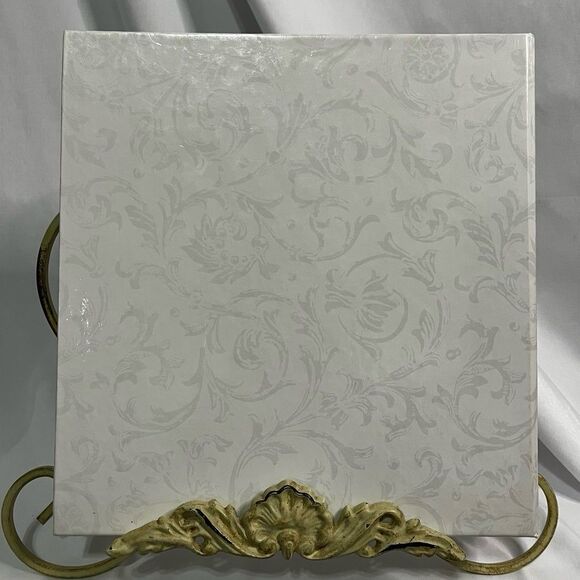 Vintage Dillard’s Wedding Planning Book - Picture 3 of 9